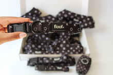 Load image into Gallery viewer, Hugs &amp; Kisses - Collar
